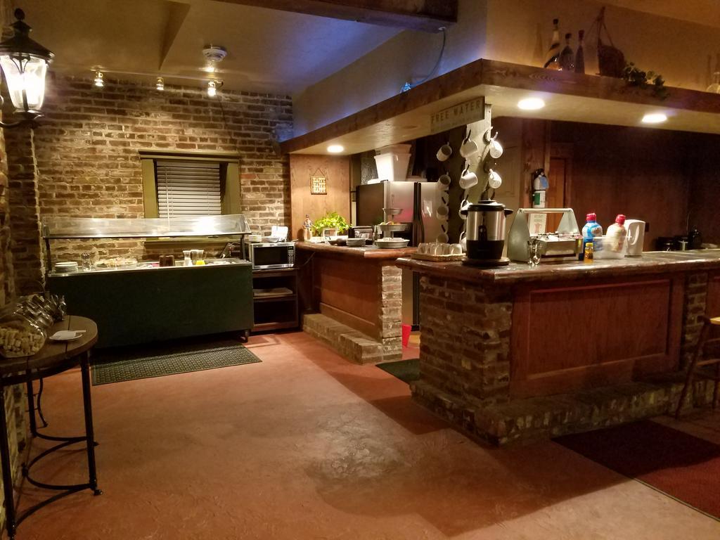 Dakota Spur Hotel Lead Extérieur photo
