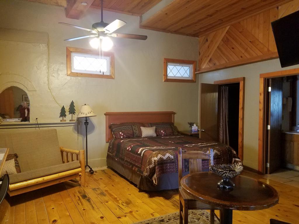 Dakota Spur Hotel Lead Extérieur photo