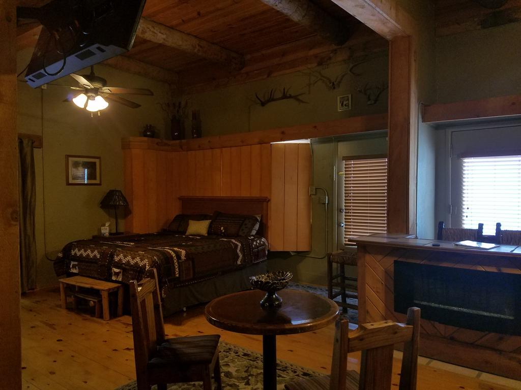 Dakota Spur Hotel Lead Extérieur photo
