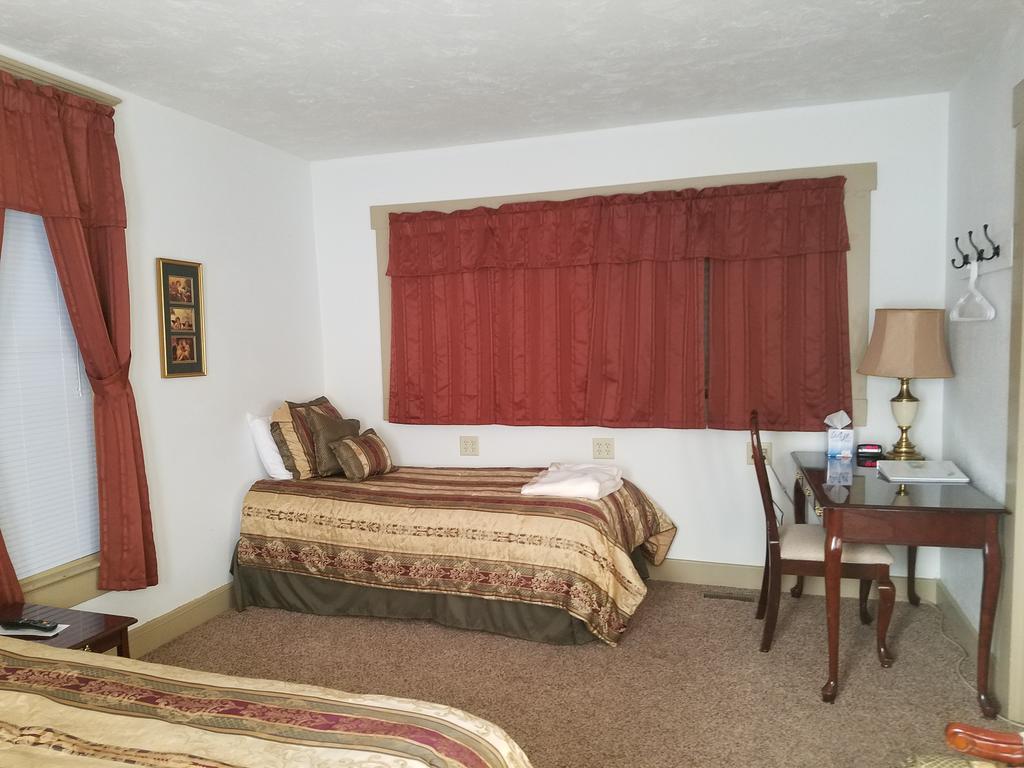 Dakota Spur Hotel Lead Extérieur photo